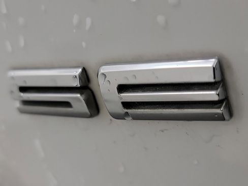 Used 2020 Ford Escape SE image 33