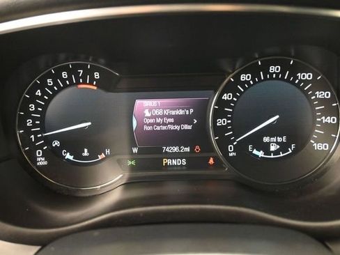 Used 2019 Lincoln MKC Reserve FWD image 32