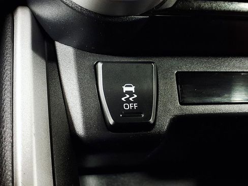 Used 2025 Toyota RAV4 LE FWD image 22