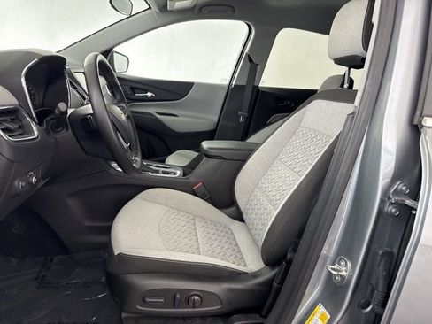 Used 2023 Chevrolet Equinox LT w/ Driver Convenience Package image 26