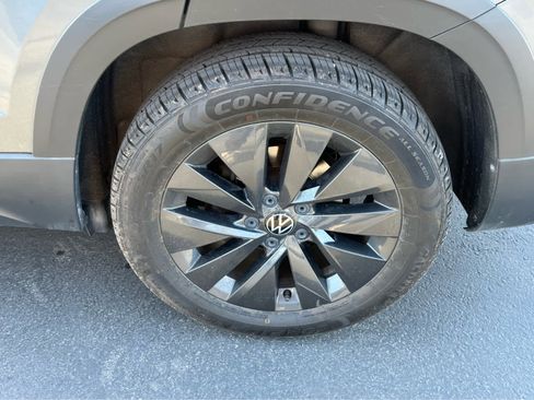 Used 2022 Volkswagen Taos S image 14
