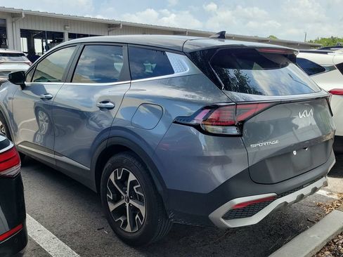 Used 2023 Kia Sportage EX FWD image 7