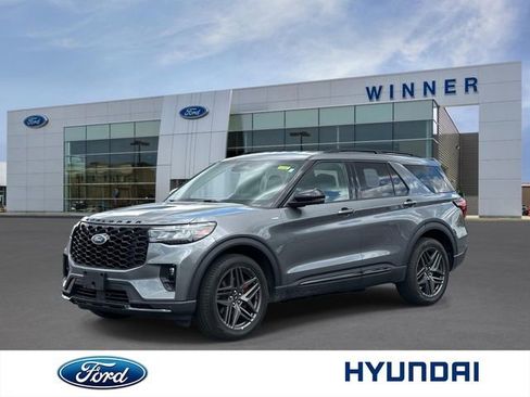 Used 2025 Ford Explorer ST-Line w/ ST-Line Street Pack AWD/4WD image 1
