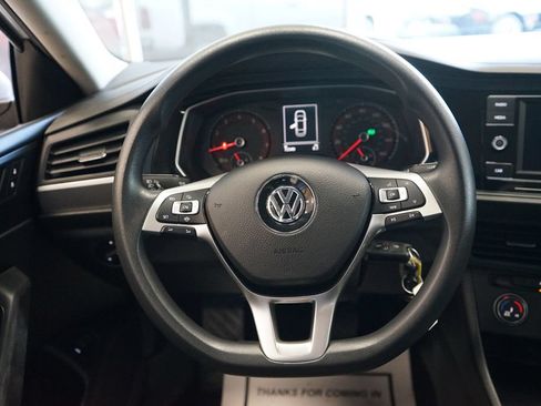 Used 2019 Volkswagen Jetta R-Line FWD image 28