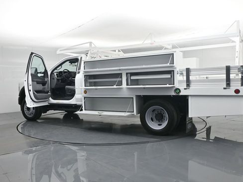 New 2025 Ford F550 2WD Regular Cab Super Duty image 37