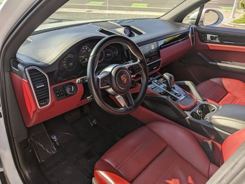 Used 2019 Porsche Cayenne E-Hybrid AWD/4WD image 10