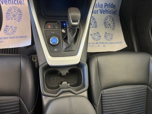 Used 2020 Toyota RAV4 XSE w/ All Weather Liner Package AWD/4WD image 33