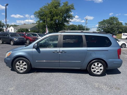 Used 2007 Hyundai Entourage Limited FWD image 10
