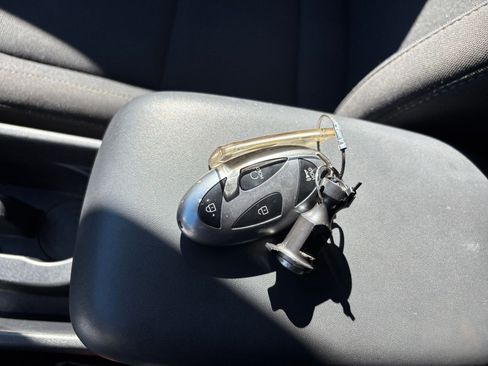 Used 2025 Hyundai Kona SEL image 22