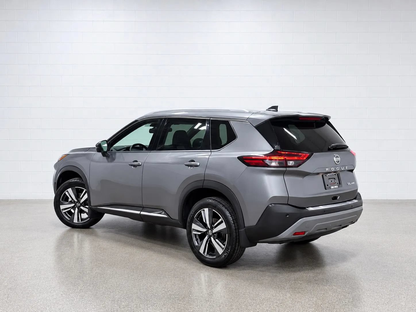 Used 2021 Nissan Rogue SL AWD/4WD image 5
