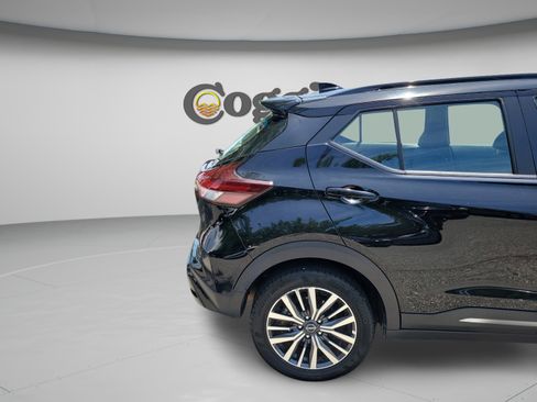Used 2024 Nissan Kicks SR FWD image 32