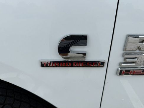 Used 2018 RAM 3500 Tradesman w/ Chrome Appearance Group AWD/4WD image 19