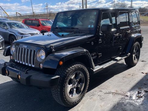 Used 2016 Jeep Wrangler Unlimited Sahara w/ Connectivity Group image 1