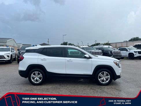 Used 2024 GMC Terrain SLE AWD/4WD image 8
