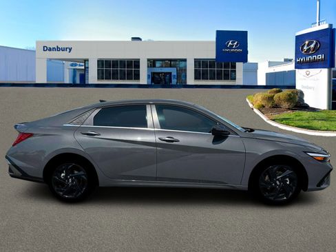New 2026 Hyundai Elantra SEL Sport Premium w/ Cargo Package image 9