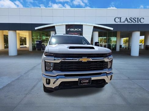 Used 2024 Chevrolet Silverado 2500 LT w/ All Star Edition AWD/4WD image 2