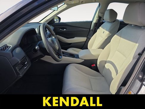 Used 2025 Honda Accord SE image 9