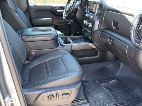 Used 2019 GMC Sierra 1500 Denali w/ Denali Ultimate Package AWD/4WD image 17