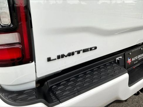 Used 2024 RAM 2500 Limited AWD/4WD image 27