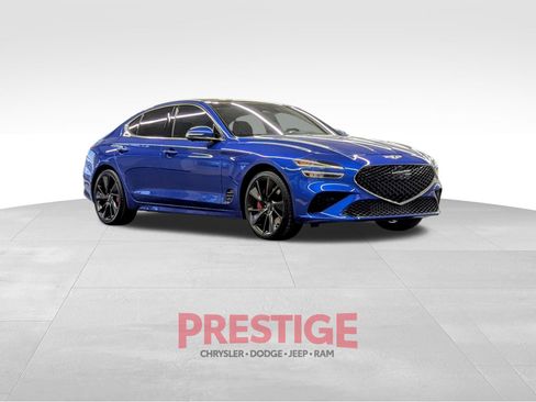 Used 2022 Genesis G70 3.3T RWD image 5