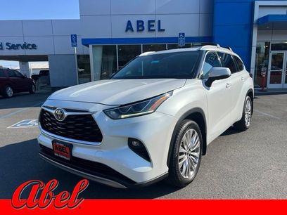 Used 2022 Toyota Highlander Platinum