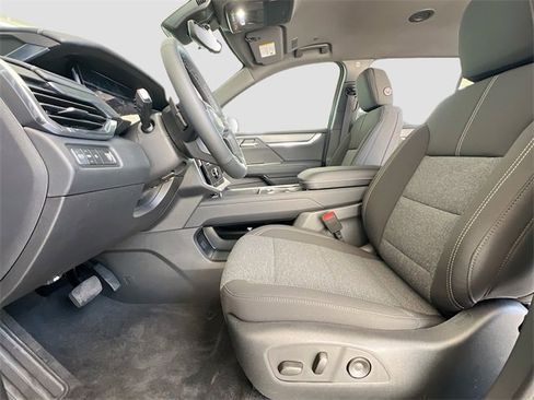 New 2026 GMC Acadia Elevation image 15