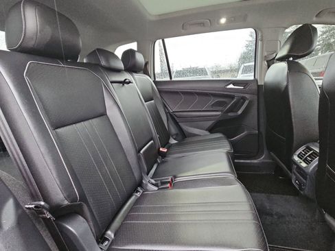Used 2022 Volkswagen Tiguan SE image 29