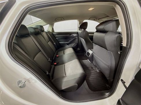 Used 2022 Honda Accord Hybrid image 28