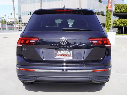Used 2022 Volkswagen Tiguan SE image 6