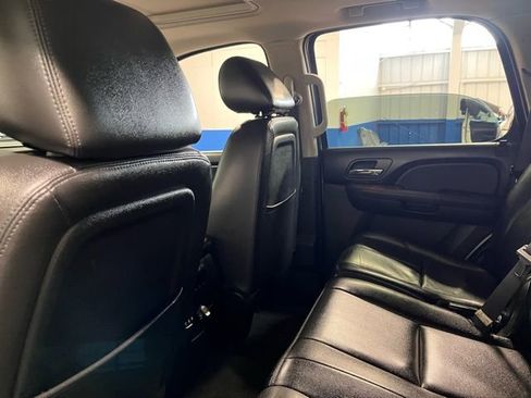 Used 2013 Chevrolet Tahoe LT w/ Luxury Package image 18