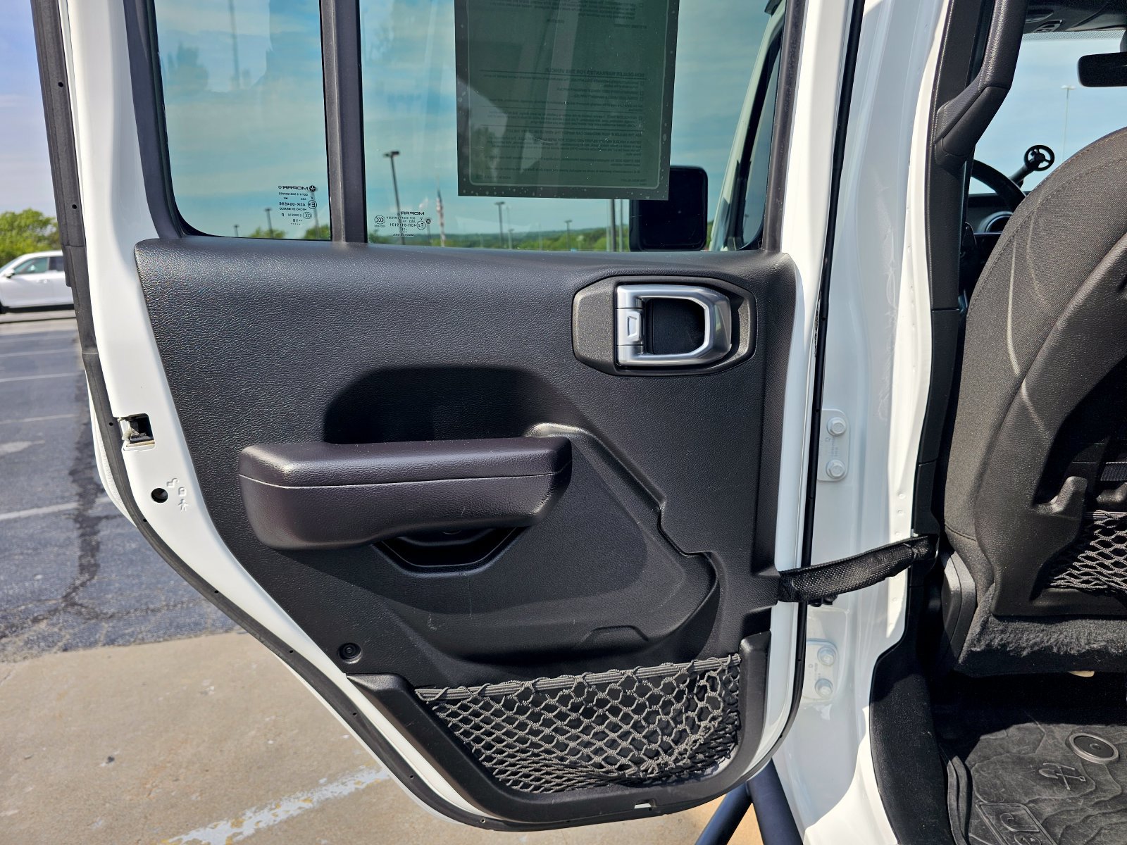 Used 2018 Jeep Wrangler Unlimited Rubicon AWD/4WD image 26