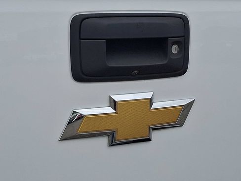 Used 2020 Chevrolet Colorado LT w/ Safety Package RWD image 30