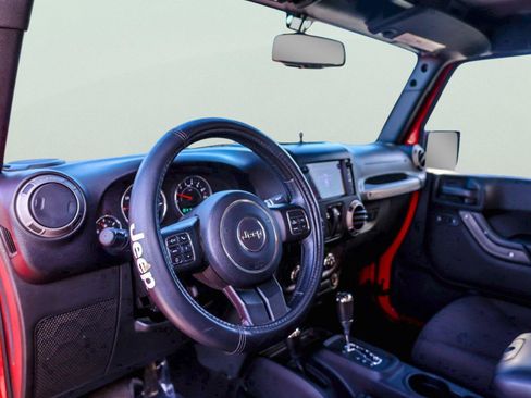 Used 2015 Jeep Wrangler Sport w/ Quick Order Package 24S AWD/4WD image 10