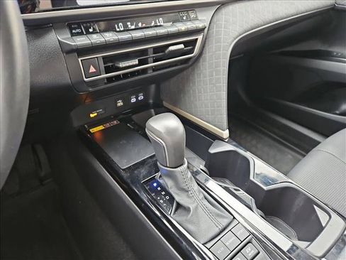 Used 2026 Toyota Camry XLE FWD image 12