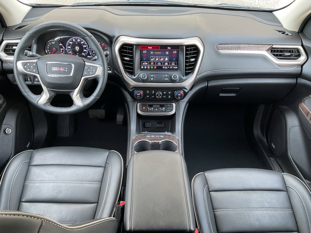 Used 2023 GMC Acadia Denali w/ Denali Technology Package AWD/4WD image 16