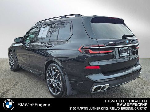 Used 2023 BMW X7 M60i w/ Climate Comfort Package AWD/4WD image 10