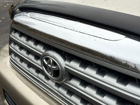 Used 2008 Toyota Sequoia Platinum image 38