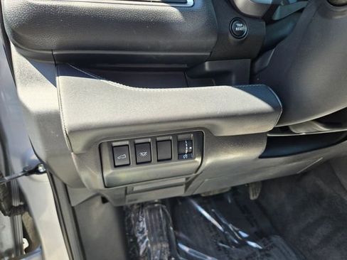 Used 2023 Subaru Ascent Limited AWD/4WD image 11