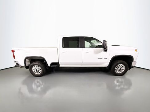 Used 2023 Chevrolet Silverado 2500 LT image 11