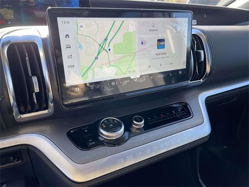 New 2025 Ford Expedition Max Platinum w/ Driver's Package image 10