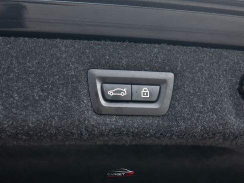 Used 2019 BMW M550i xDrive AWD/4WD image 53