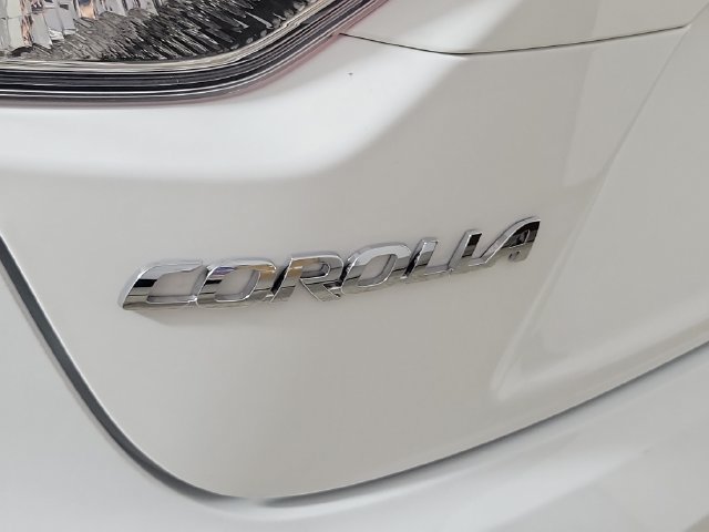 Used 2026 Toyota Corolla LE FWD image 9