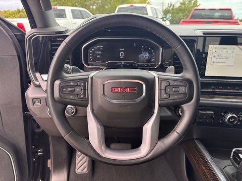 Used 2023 GMC Sierra 1500 Elevation w/ Elevation Premium Package RWD image 17