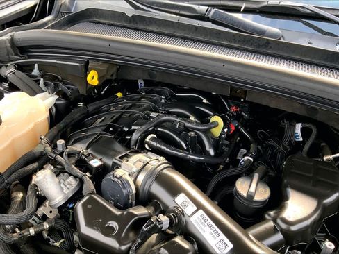 Used 2023 Jeep Grand Cherokee Limited w/ Luxury Tech Group II RWD image 30