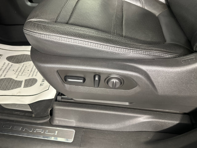 Used 2020 GMC Sierra 1500 Denali AWD/4WD image 5