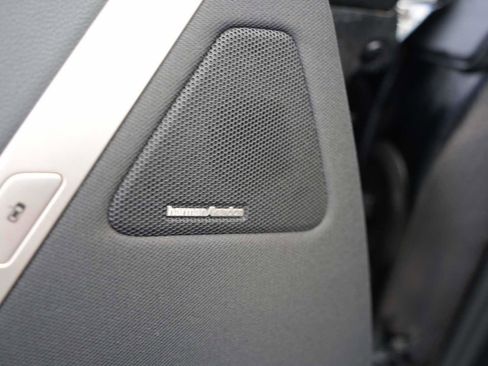 Used 2025 BMW iX xDrive50 w/ Convenience Package image 9