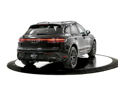 Used 2024 Porsche Macan S AWD/4WD image 7