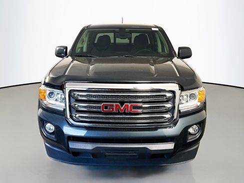 Used 2018 GMC Canyon SLE w/ SLE Convenience Package image 2