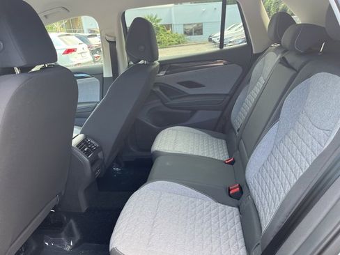 New 2025 Volkswagen Tiguan S image 12