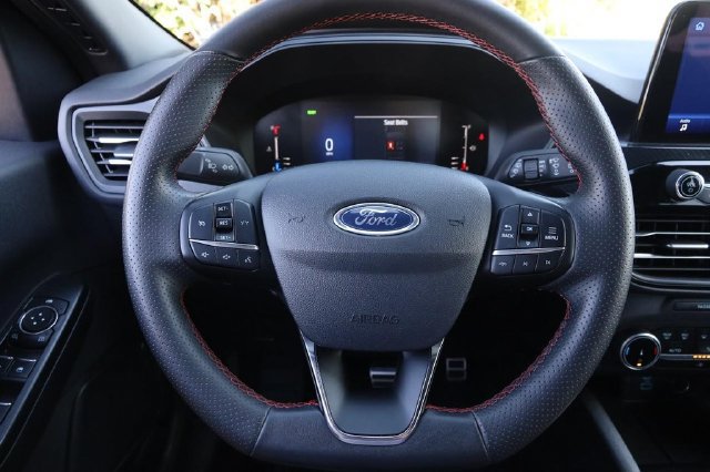 Certified 2023 Ford Escape ST-Line w/ Equipment Group 301A FWD image 11